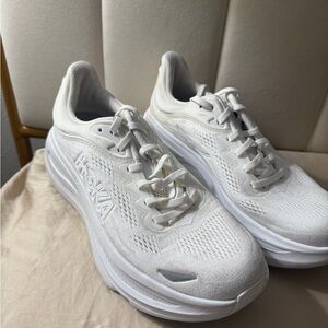 HOKA ONE ONE Bondi 9 Women’s Running Shoes Size 9.5 White